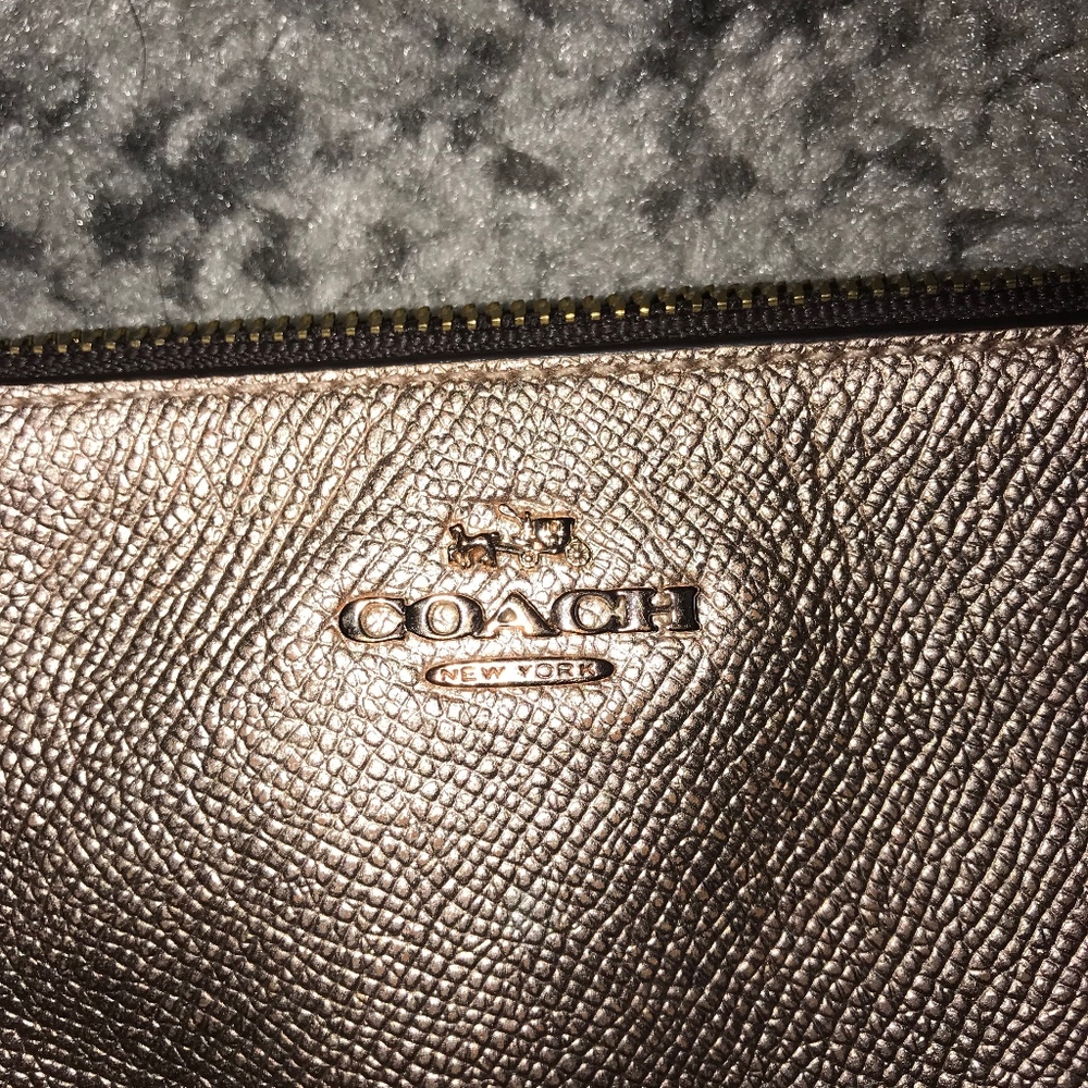 Purse - Picture 4 of 5